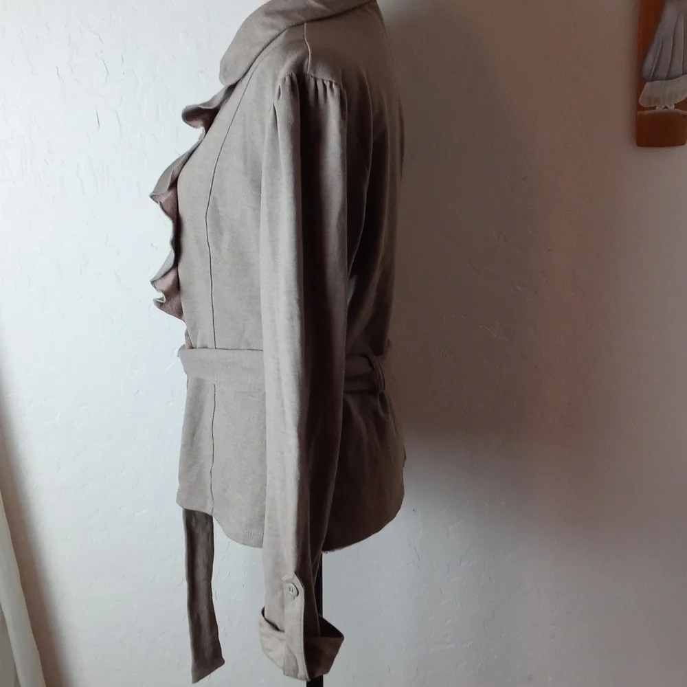 Eyeshadow Ruffled Front Jacket - Picture 3 of 7